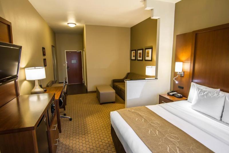 Comfort Suites Маршъл Екстериор снимка