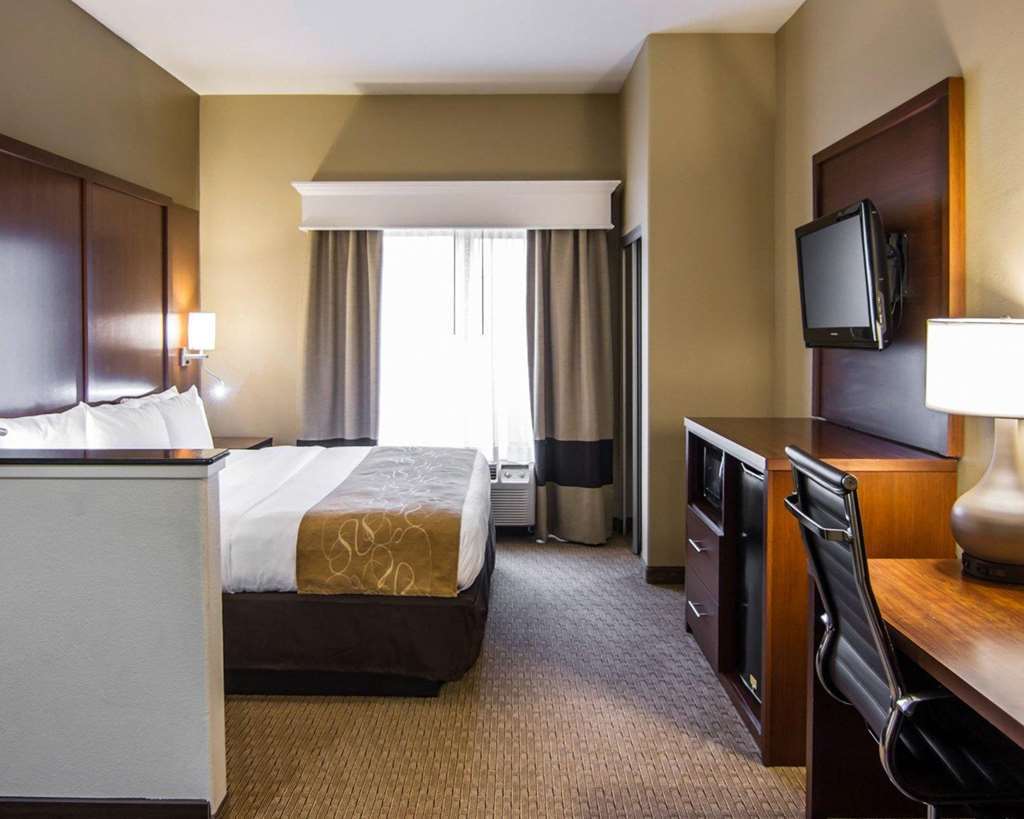 Comfort Suites Маршъл Стая снимка